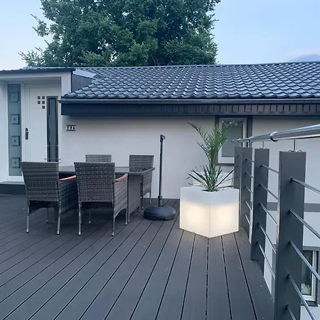 Fewo Hoppegarten アパート