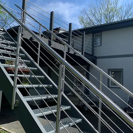 Fewo Hoppegarten アパート *