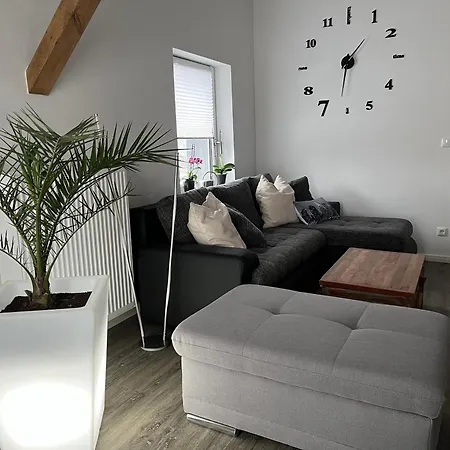 Fewo Hoppegarten アパート *