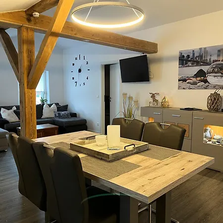 Fewo Hoppegarten アパート *